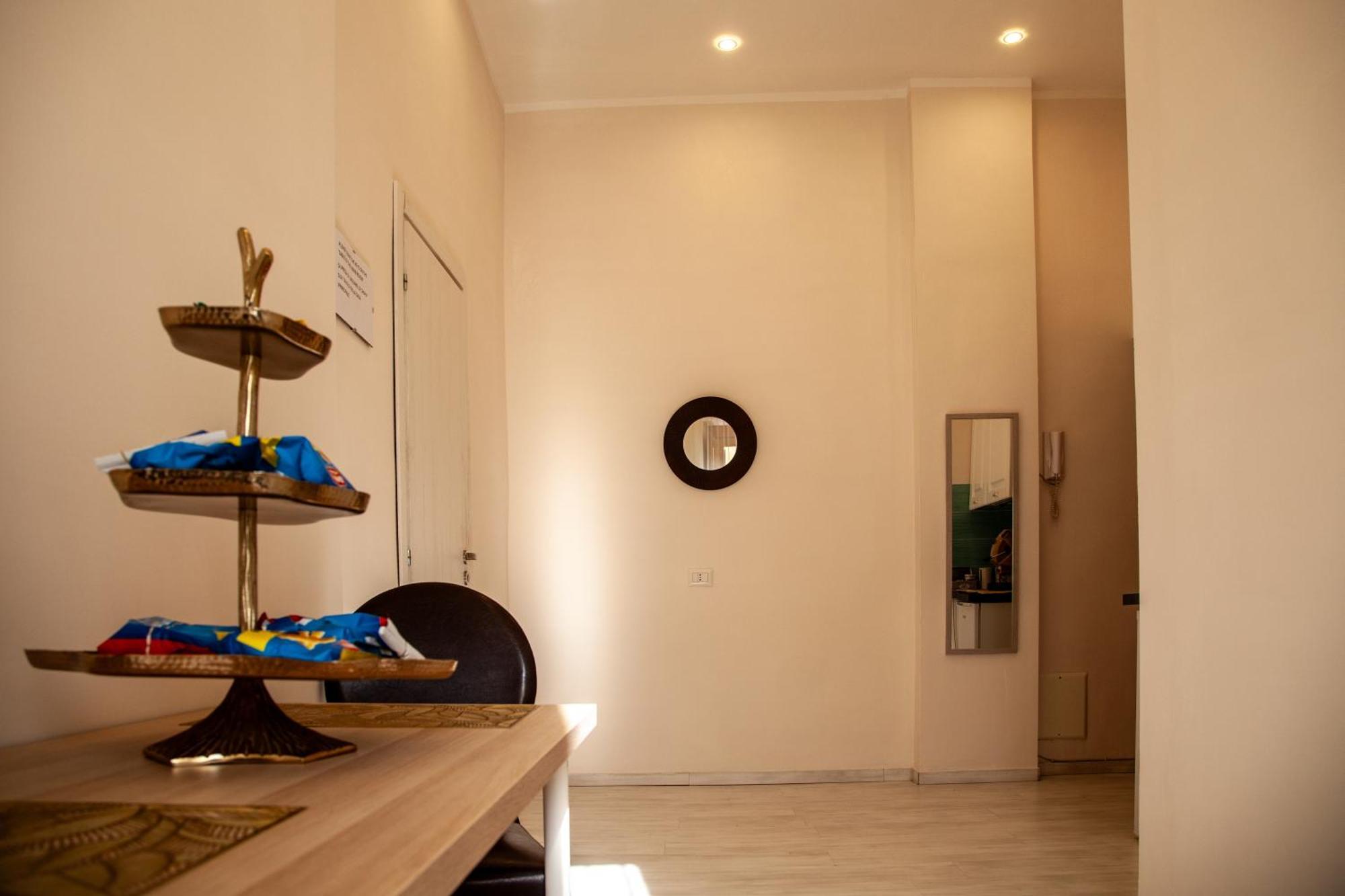Airport Luxury Rooms Neapel Exterior foto