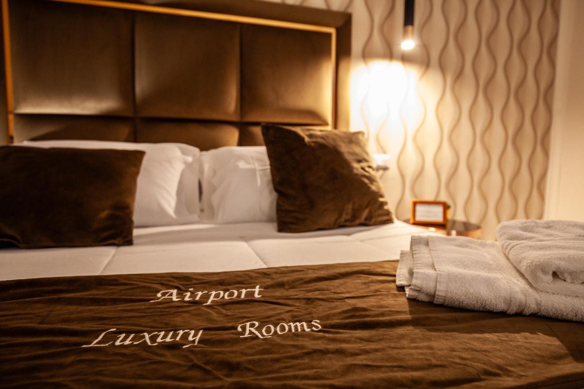 Airport Luxury Rooms Neapel Exterior foto