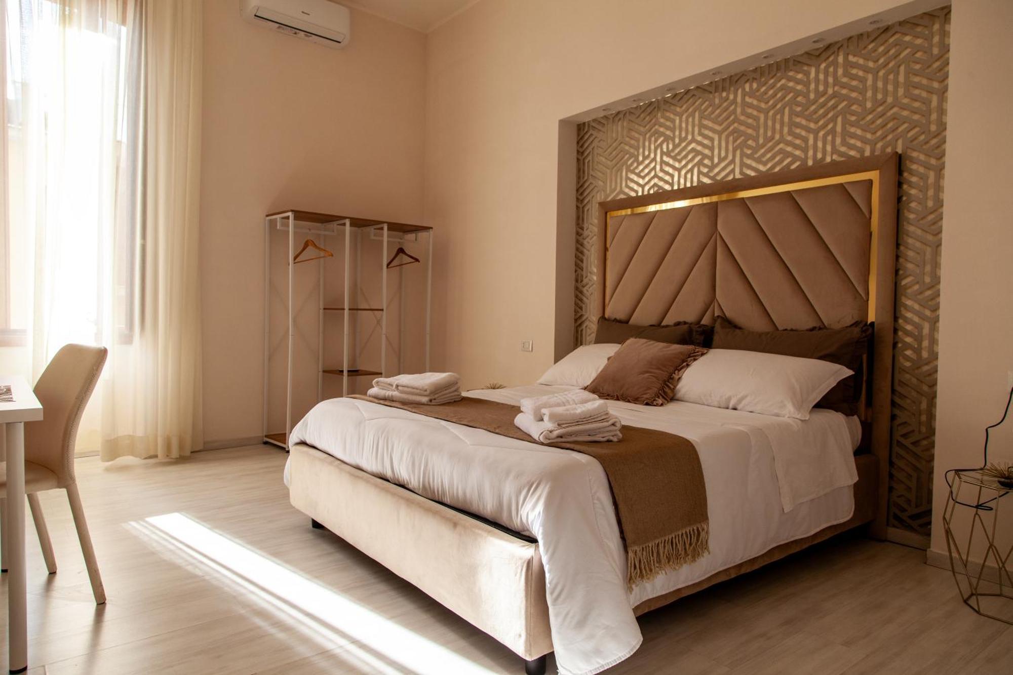 Airport Luxury Rooms Neapel Exterior foto